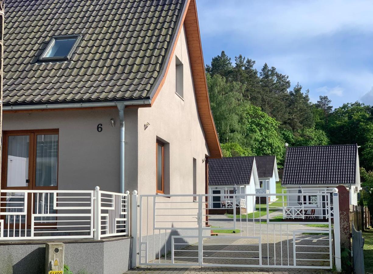Zaciszne Domki Apartamenty Miedzyzdroje Luaran gambar