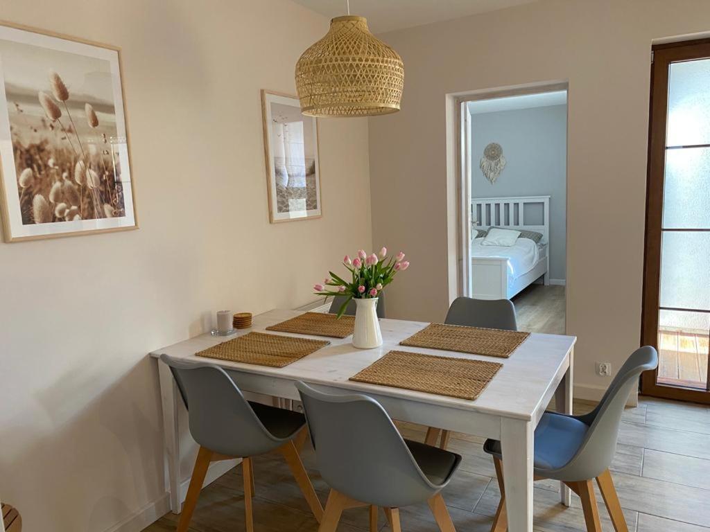 Zaciszne Domki Apartamenty Miedzyzdroje Luaran gambar